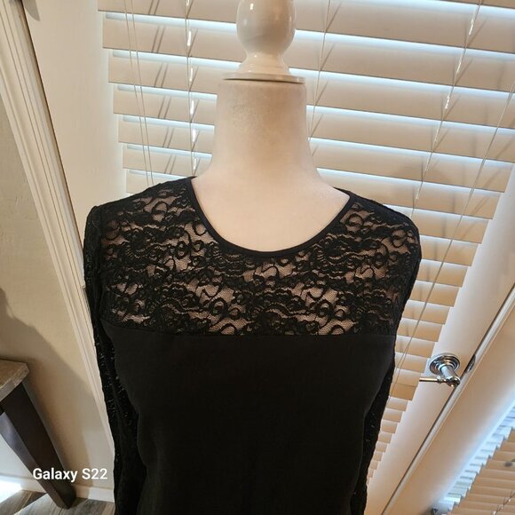 Vince Camuto Black Dress. NWT. Size 6 - Picture 2 of 12